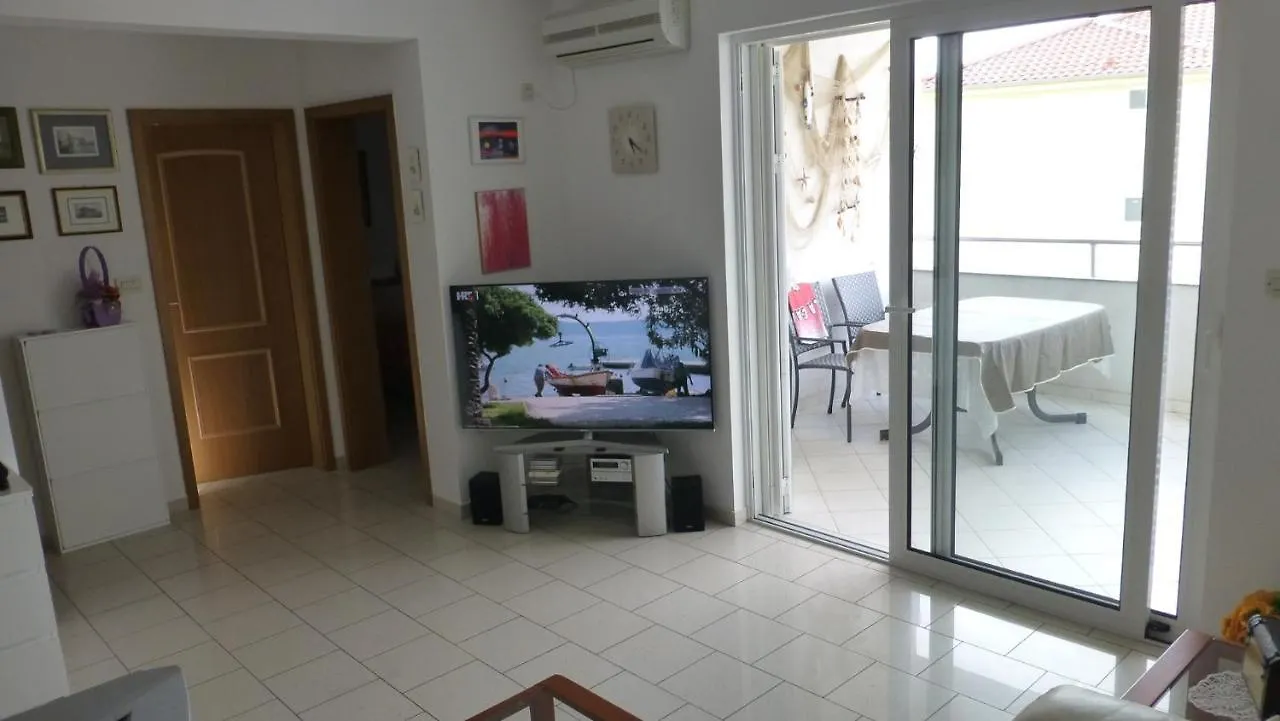 Apartment In Malinska/Insel Krk 35462 크로아티아
