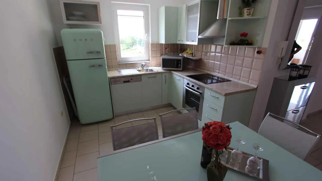 Apartment In Malinska/Insel Krk 35462 0*, 말린스카 크로아티아