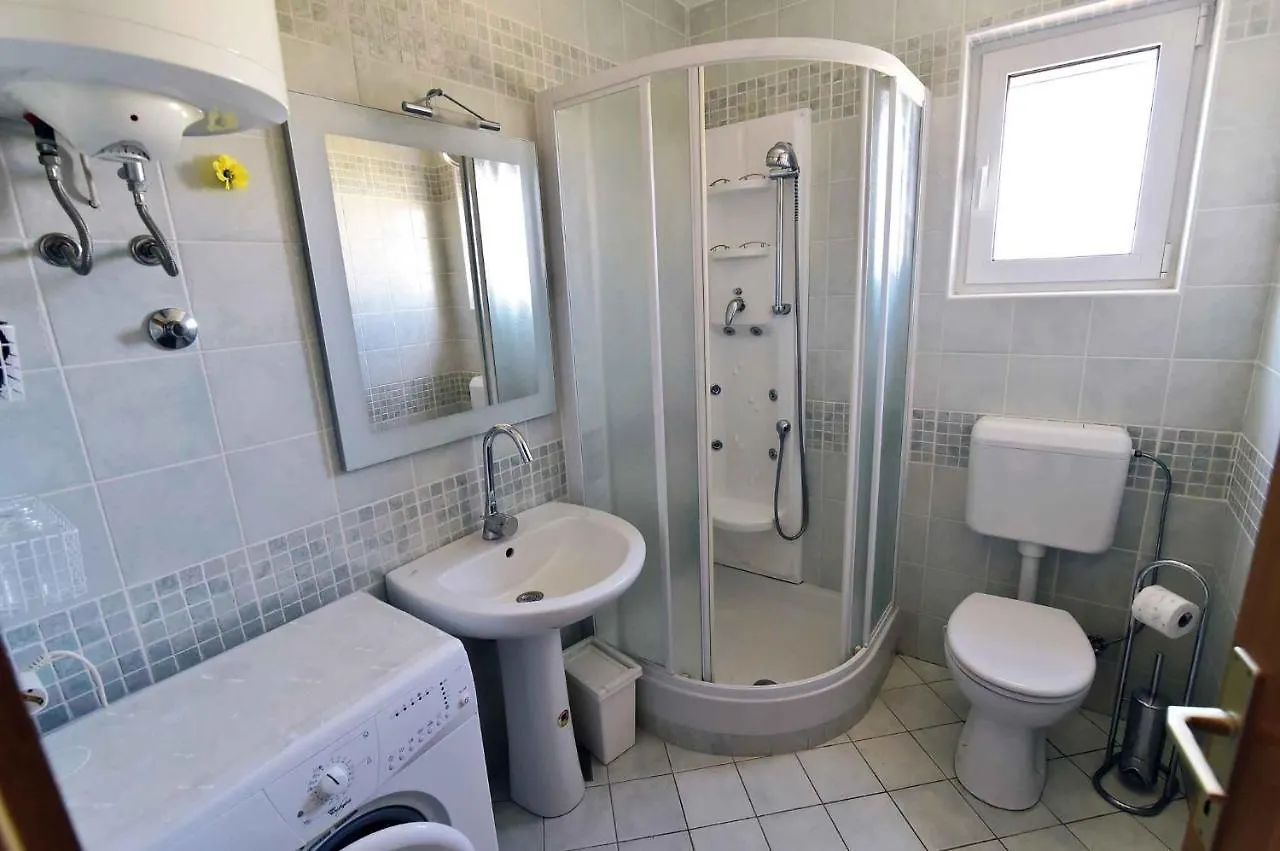 Apartment In Malinska/Insel Krk 35462 말린스카