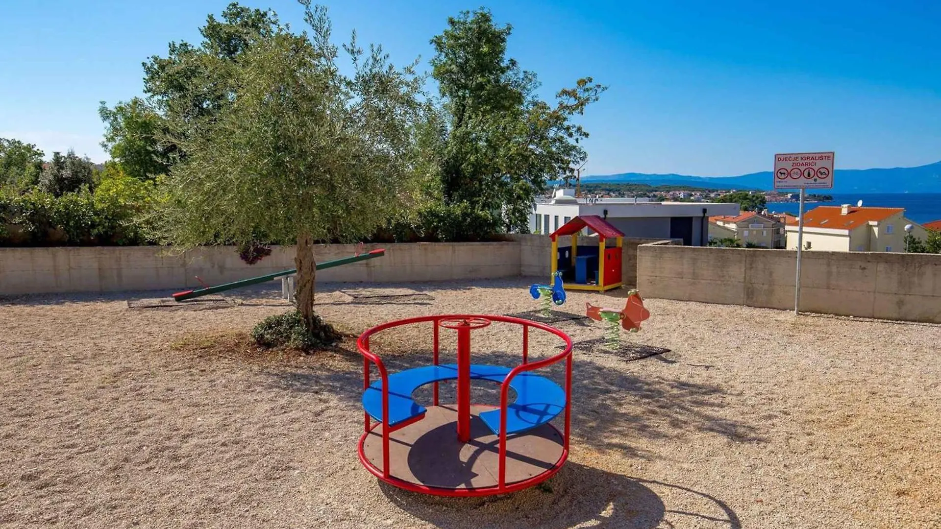 Apartment In Malinska/Insel Krk 35462